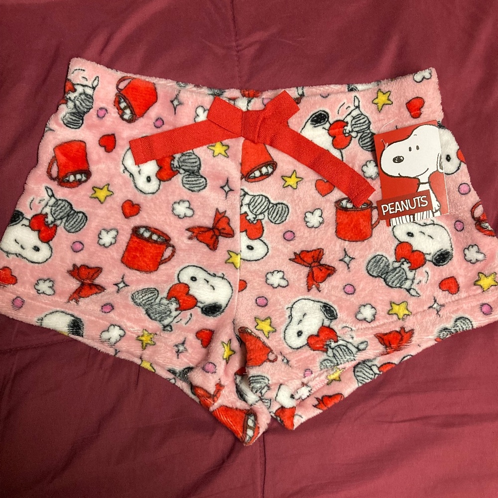 Pink Snoopy Fleece Sleep Shorts | Size Medium